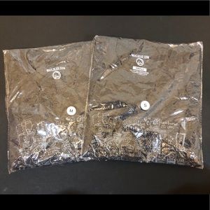 Paul's Choice - Wahlburgers Sketch Tee bundle NWOT